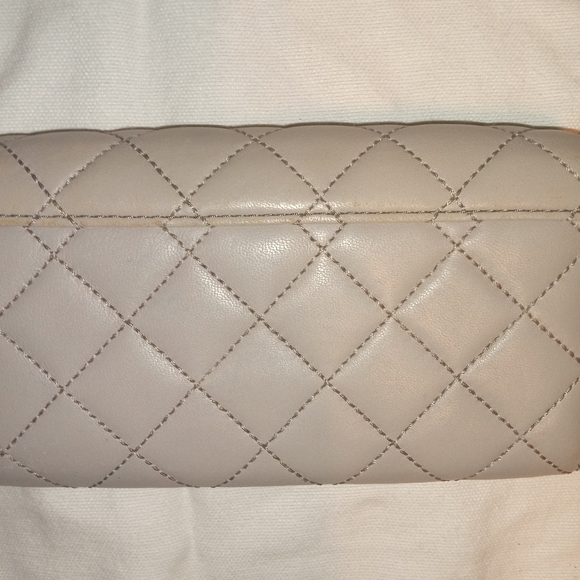 Grey Michael kors mini bag - Picture 4 of 6